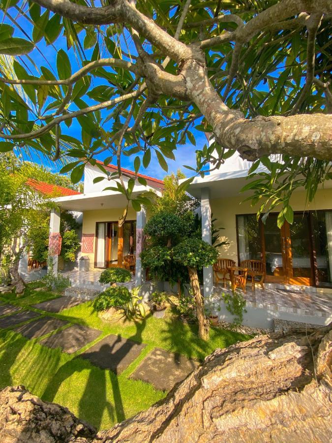 Gayatri Bungalows Batununggul Zewnętrze zdjęcie